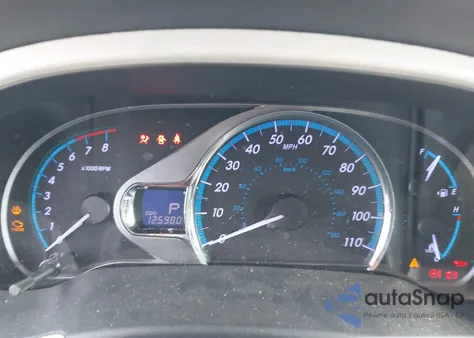 2013 Toyota Sienna Xle V6 8 Passenger z USA, uszkodzony, nr VIN 5TDYK3DC2DS290022